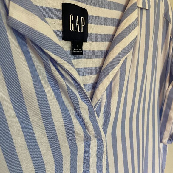 GAP Short-sleeved Striped Collared Blouse in Blue & White [L] - Picture 3 of 5